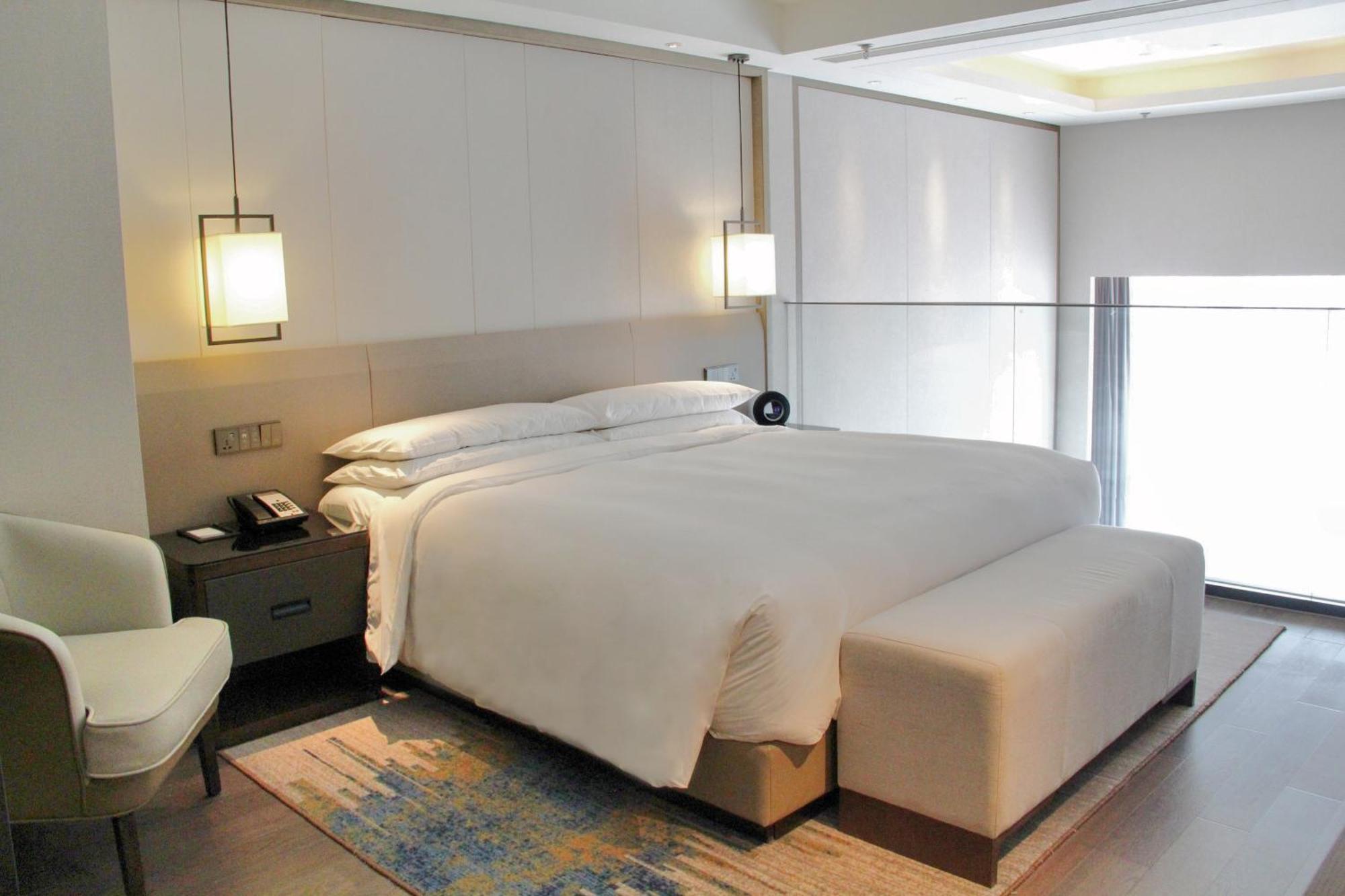 Shanghai Marriott Hotel Pudong East - Only A 30 Minute Drive From Disney Exterior photo