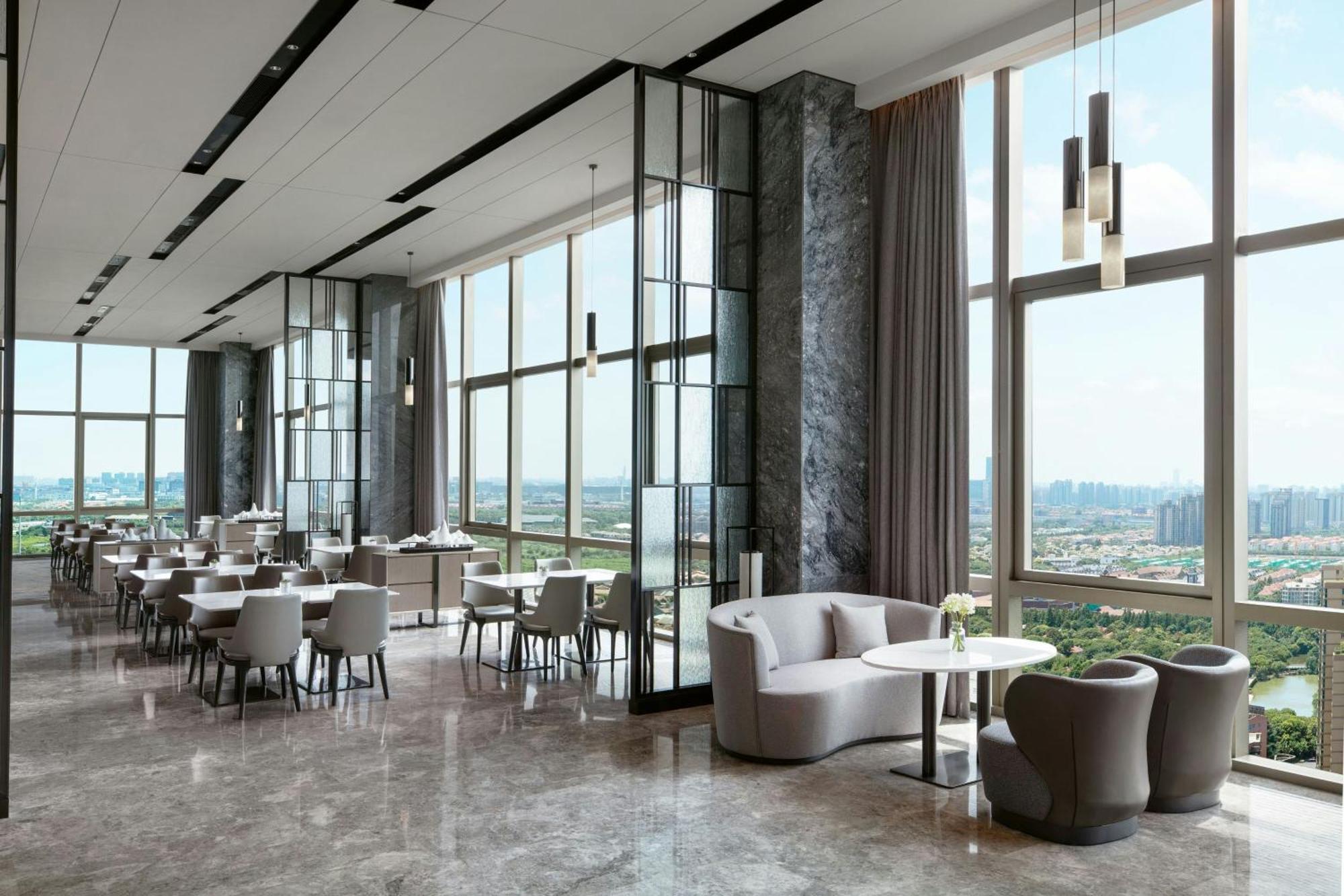 Shanghai Marriott Hotel Pudong East - Only A 30 Minute Drive From Disney Exterior photo