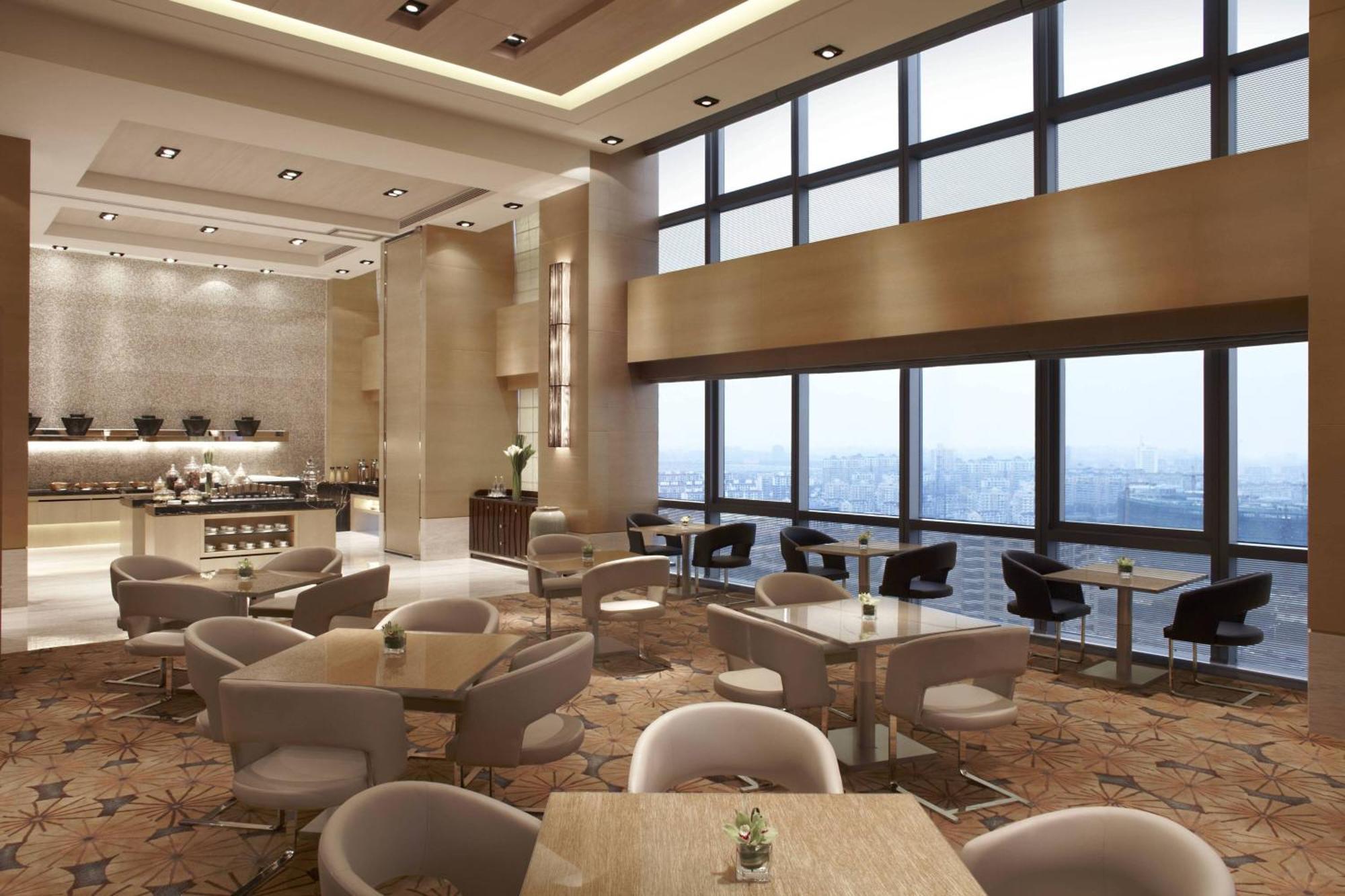 Shanghai Marriott Hotel Pudong East - Only A 30 Minute Drive From Disney Exterior photo